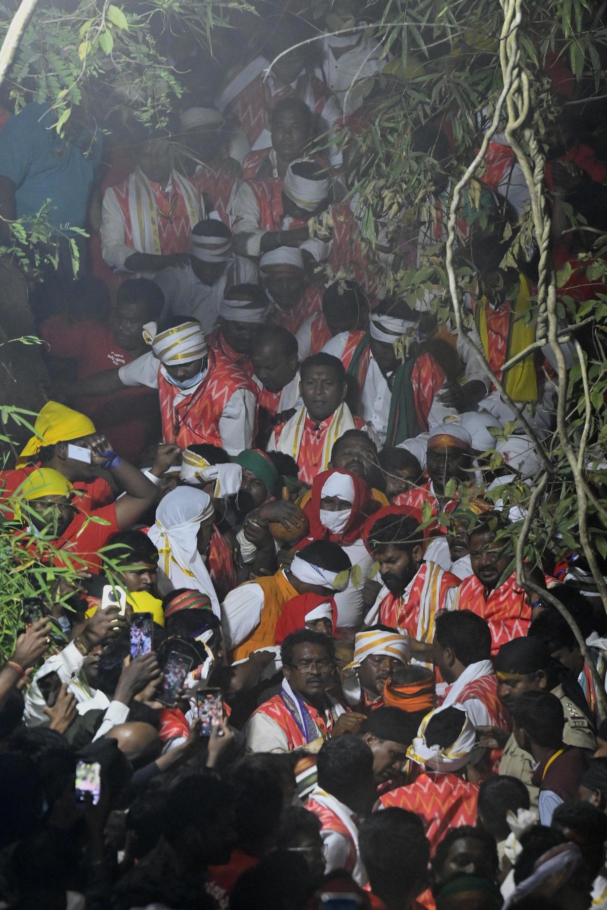 Sammakka arrival procession